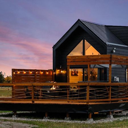 Modern Tiny Cabin, With Hot Tub In Choteau Mt Exteriér fotografie