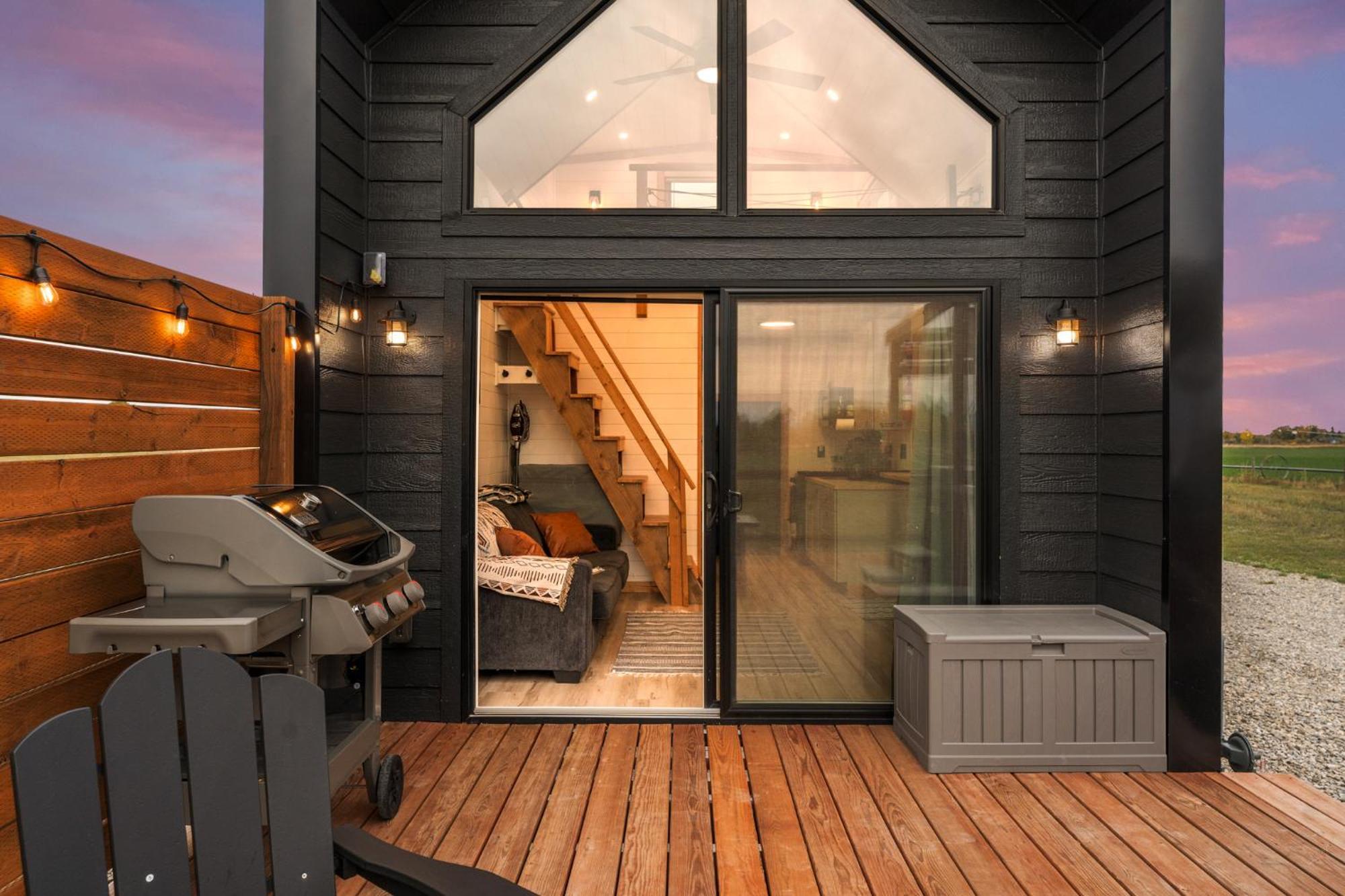 Modern Tiny Cabin, With Hot Tub In Choteau Mt Exteriér fotografie